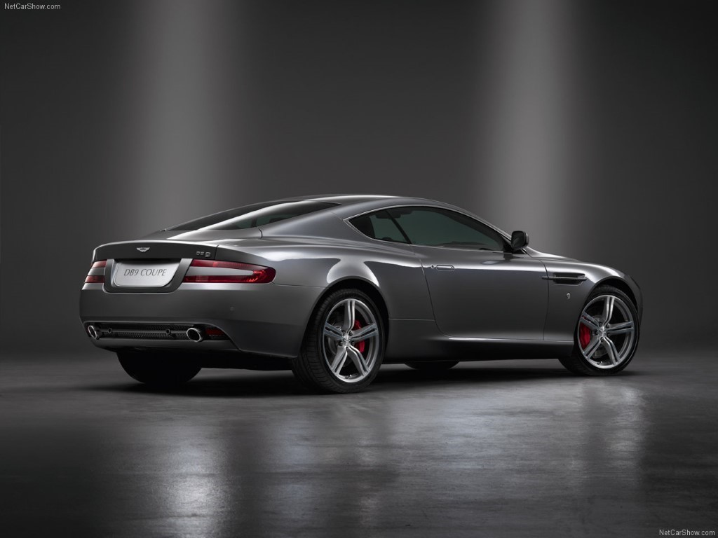 Aston Martin DB9 5.9 V12 (Automatic)